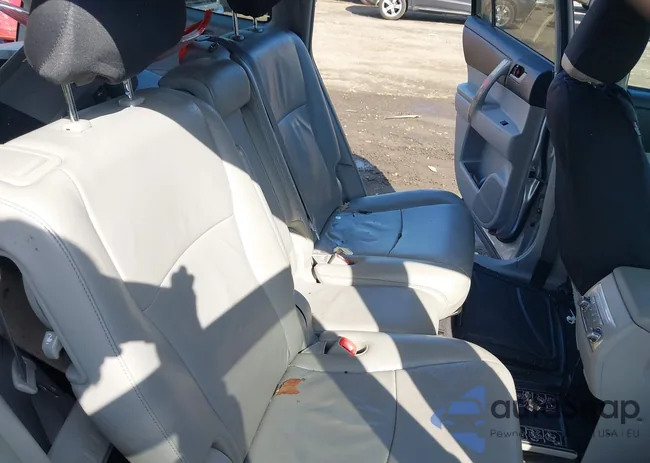 5TDBK3EH5BS073139: 44561174