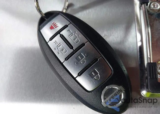 JN8AE2KP1H9165692: 44561476