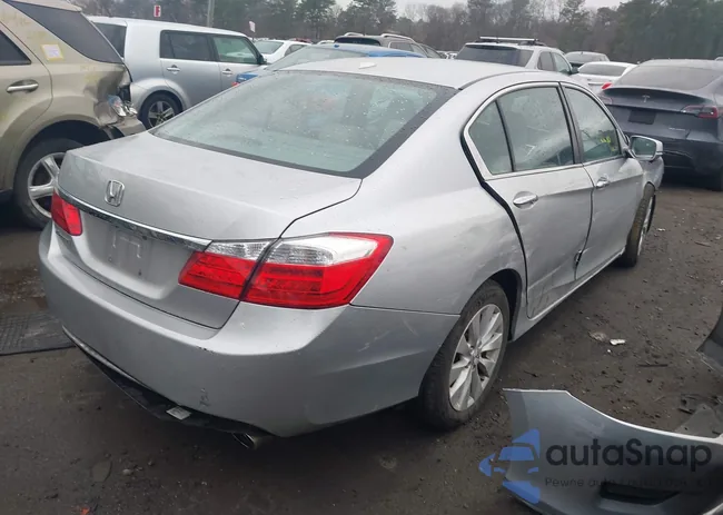 1HGCR2F80FA106075: 44562555