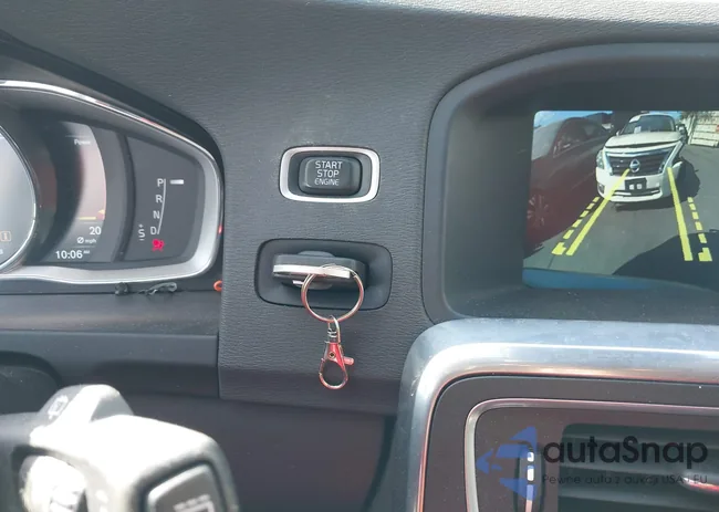 YV140MEM7F1260882: 44562590