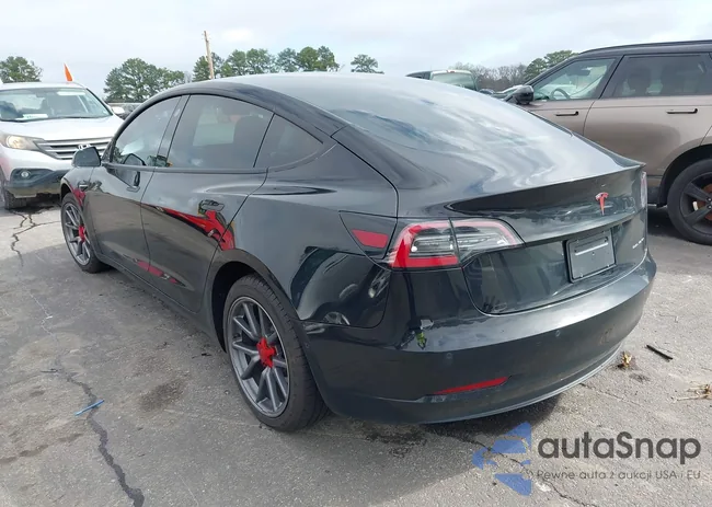 5YJ3E1EB2LF663106: 44562694