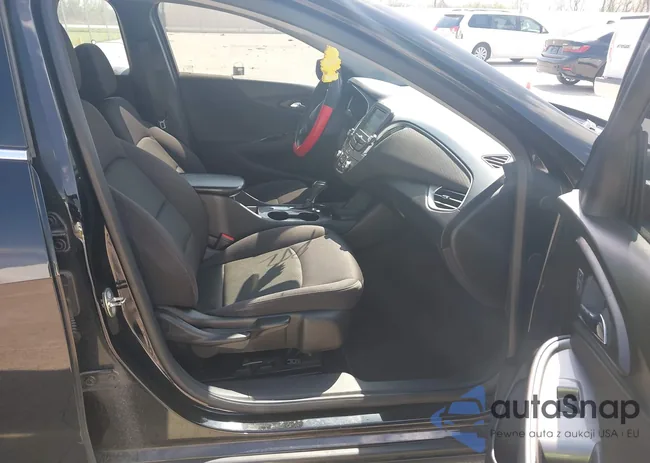 1G1ZB5ST4HF213136: 44562795