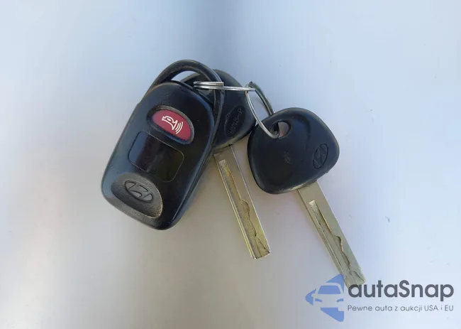 KMHTC6AD2GU282701: 44562823