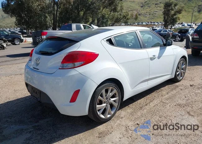 KMHTC6AD2GU282701: 44562823