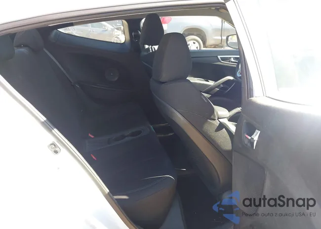 KMHTC6AD2GU282701: 44562823