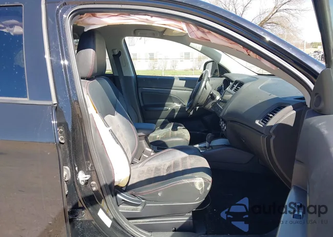 JA4AR3AW9JZ012590: 44562930