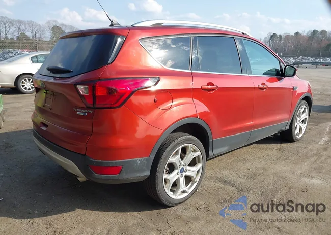 1FMCU9J92KUC29127: 44562264