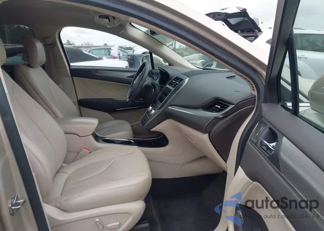 5LMCJ1C99HUL55479: 44562349