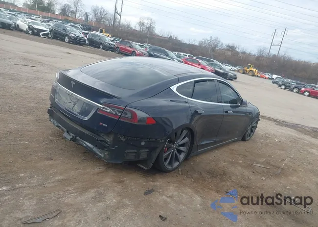 5YJSA1CP8DFP11649: 44563533