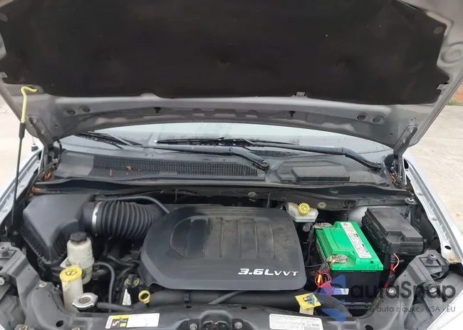 2C4RDGEG7DR680145: 44563550