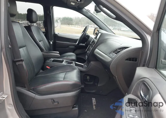 2C4RDGEG7DR680145: 44563550