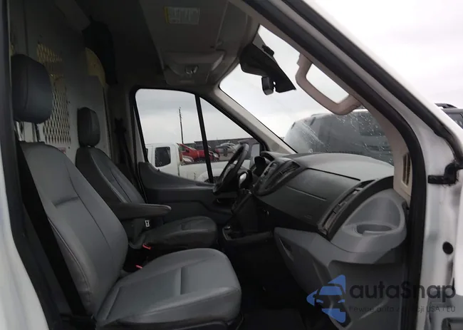 1FTYR2CM0HKA66891: 44564065