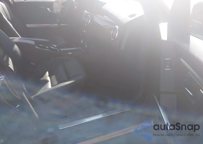 WDCGG8JB2DG147615: 44564072