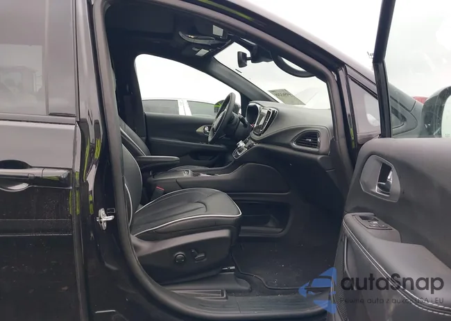 2C4RC1GG5TR161722: 44563248