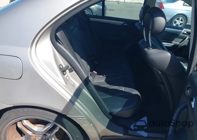 WDBRF76J85F600864: 44563287