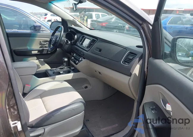 KNDMB5C10H6266351: 44563396