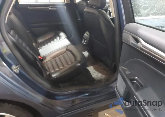 3FA6P0H99JR107869: 44563444