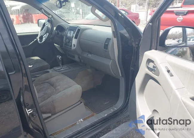 1N6AD0ER0GN760147: 44564647