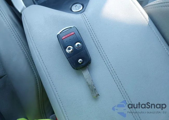 5J8TB182X8A004129: 44564800