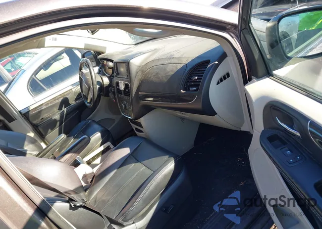 2C4RC1CG9FR521097: 44564822