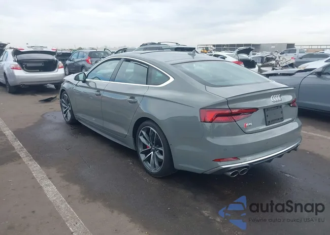 WAUC4CF58KA001431: 44564847