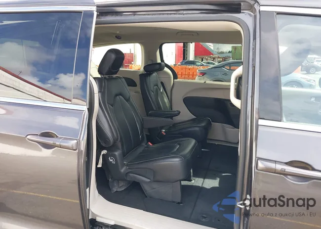 2C4RC1BG7PR594052: 44565110