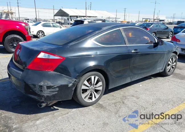 1HGCS12329A019341: 44564144