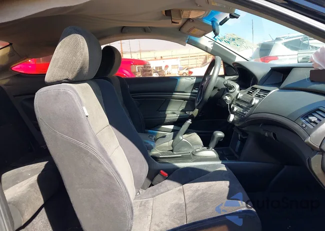 1HGCS12329A019341: 44564144