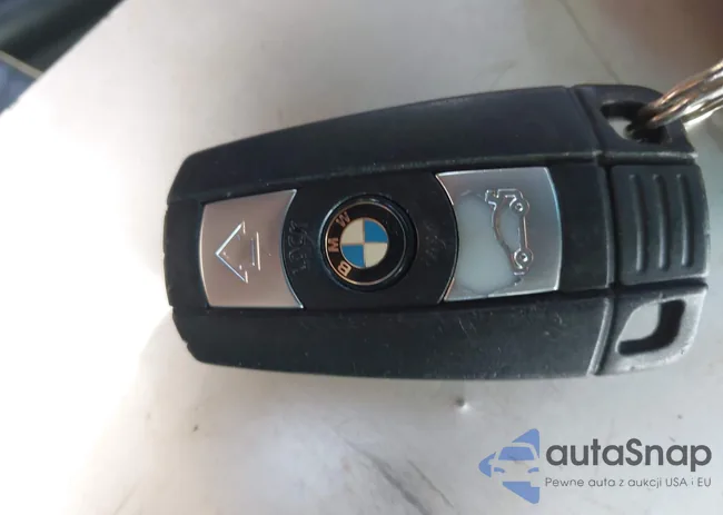 WBAPT735X9CX02745: 44564481