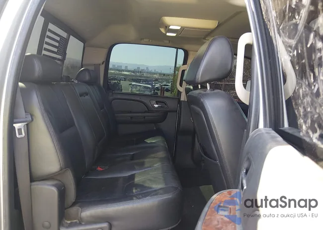 2GCEK133981322289: 44565673