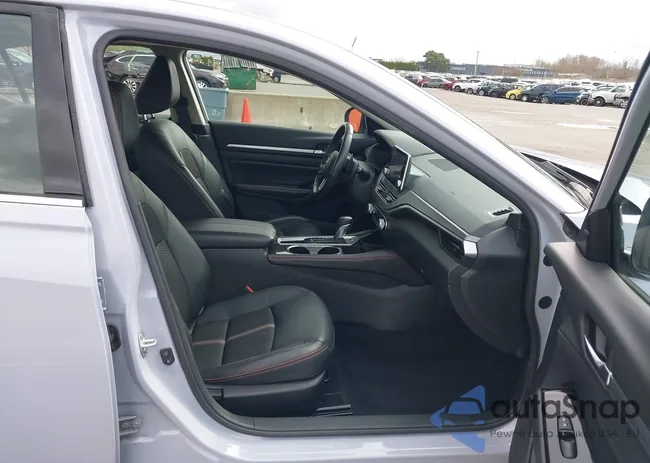 1N4BL4CV5RN364158: 44565960