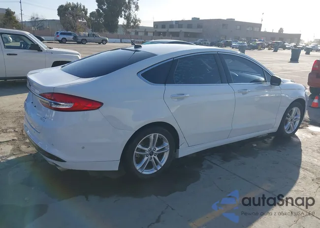 3FA6P0HD9JR233217: 44565980