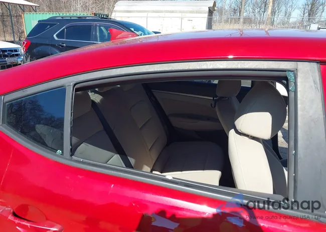 KMHD84LF7HU398860: 44565258