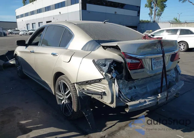 1HGCR2F37GA191003: 44566806