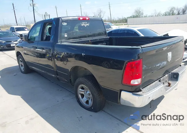 1D3HB18K89S775308: 44566830