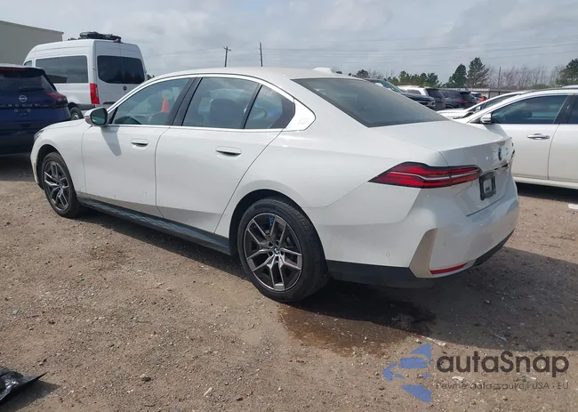 WBA43FJ0XTCV72932: 44566971