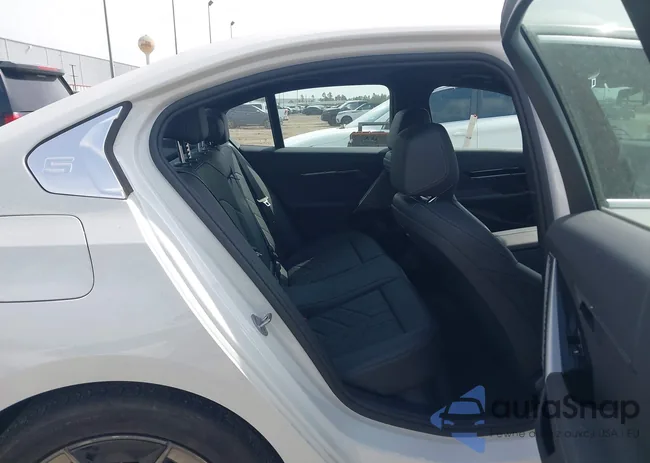 WBA43FJ0XTCV72932: 44566971