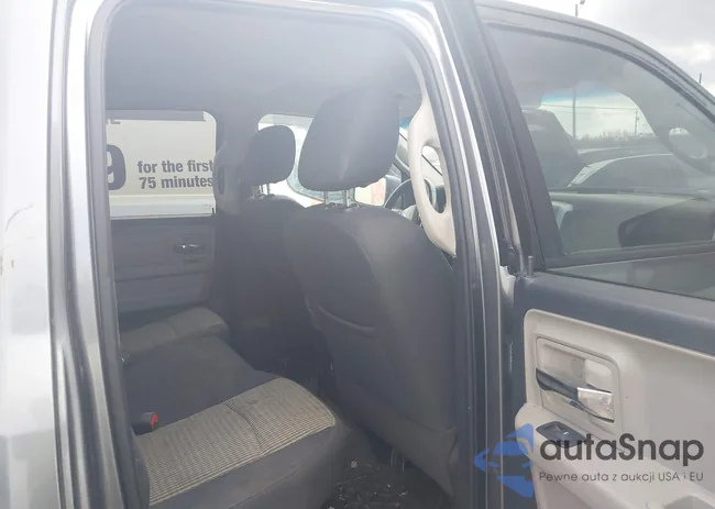 1D3HV13T89S844171: 44567736