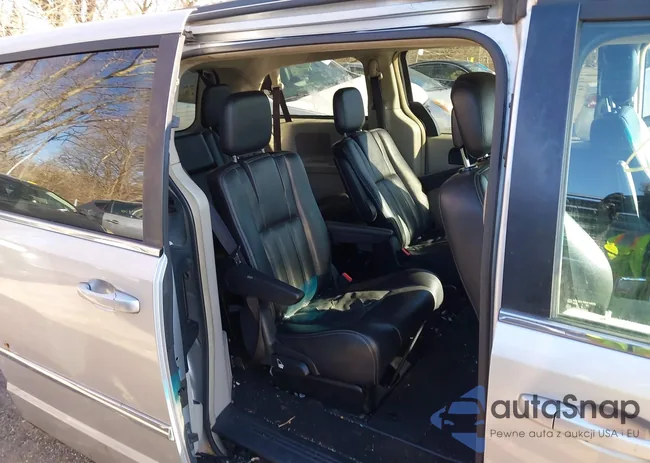 2C4RC1BG4CR222937: 44567754