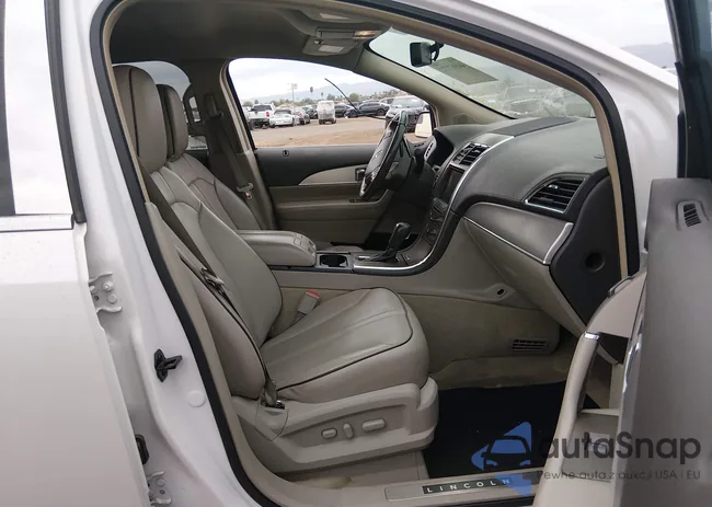 2LMDJ6JK5BBJ23568: 44567772