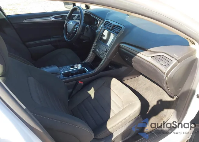 3FA6P0LU8LR173490: 44567831