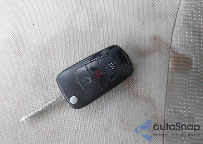 KNADM4A37D6110548: 44567894