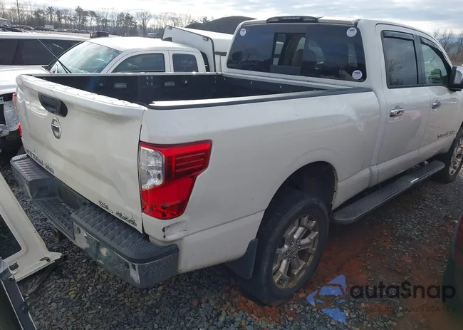 1N6BA1F41GN502421: 44567914