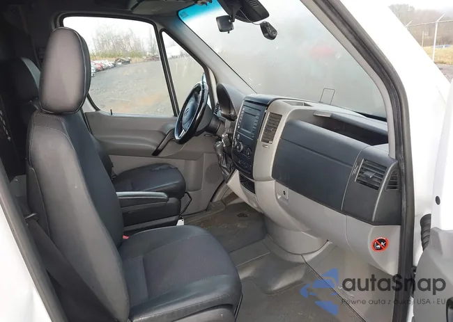 WD3PF1CD9HP400766: 44567980