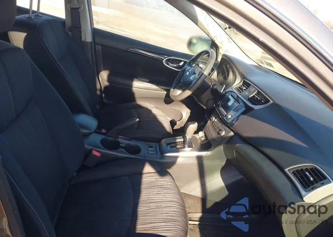 3N1AB7AP4GY318645: 44568104