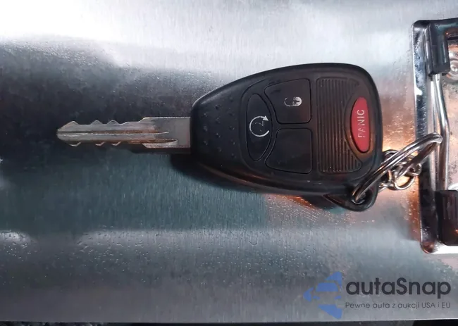 1C4NJPFB0CD707097: 44567206