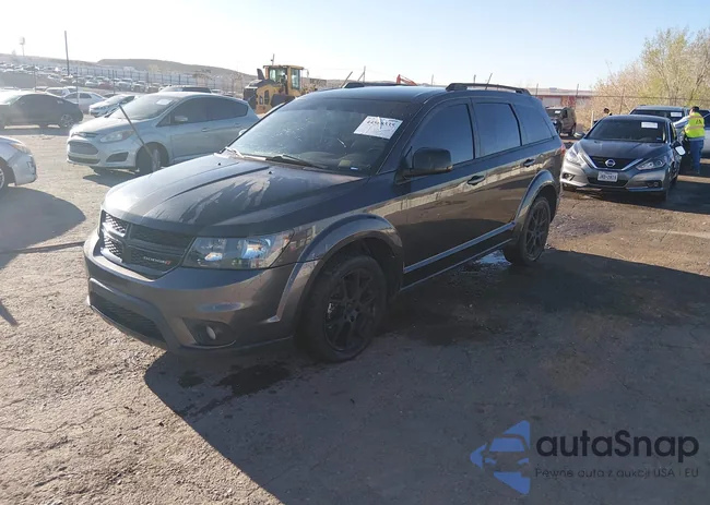 3C4PDCBG8HT555503: 44568535