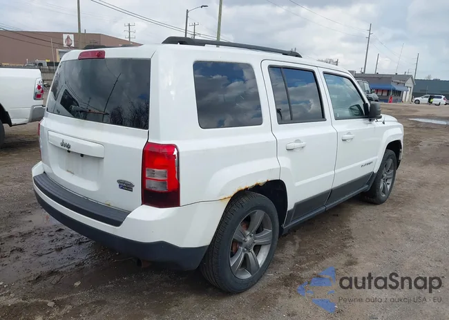 1C4NJPFA4ED731865: 44568592