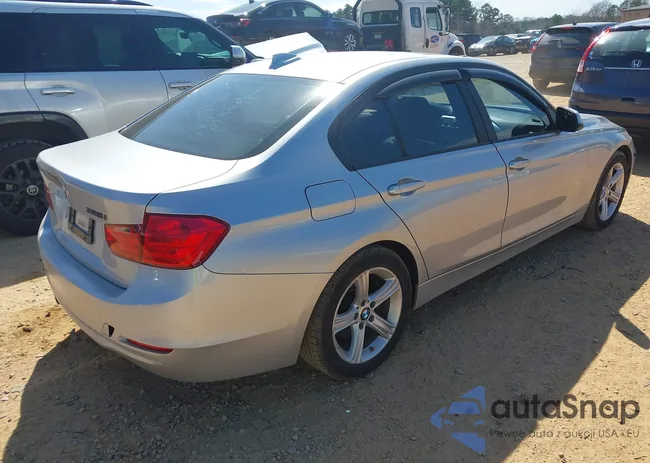 WBA3A5G56CNP18276: 44568693