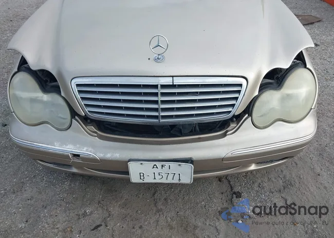 WDBRF64J83F354229: 44568711